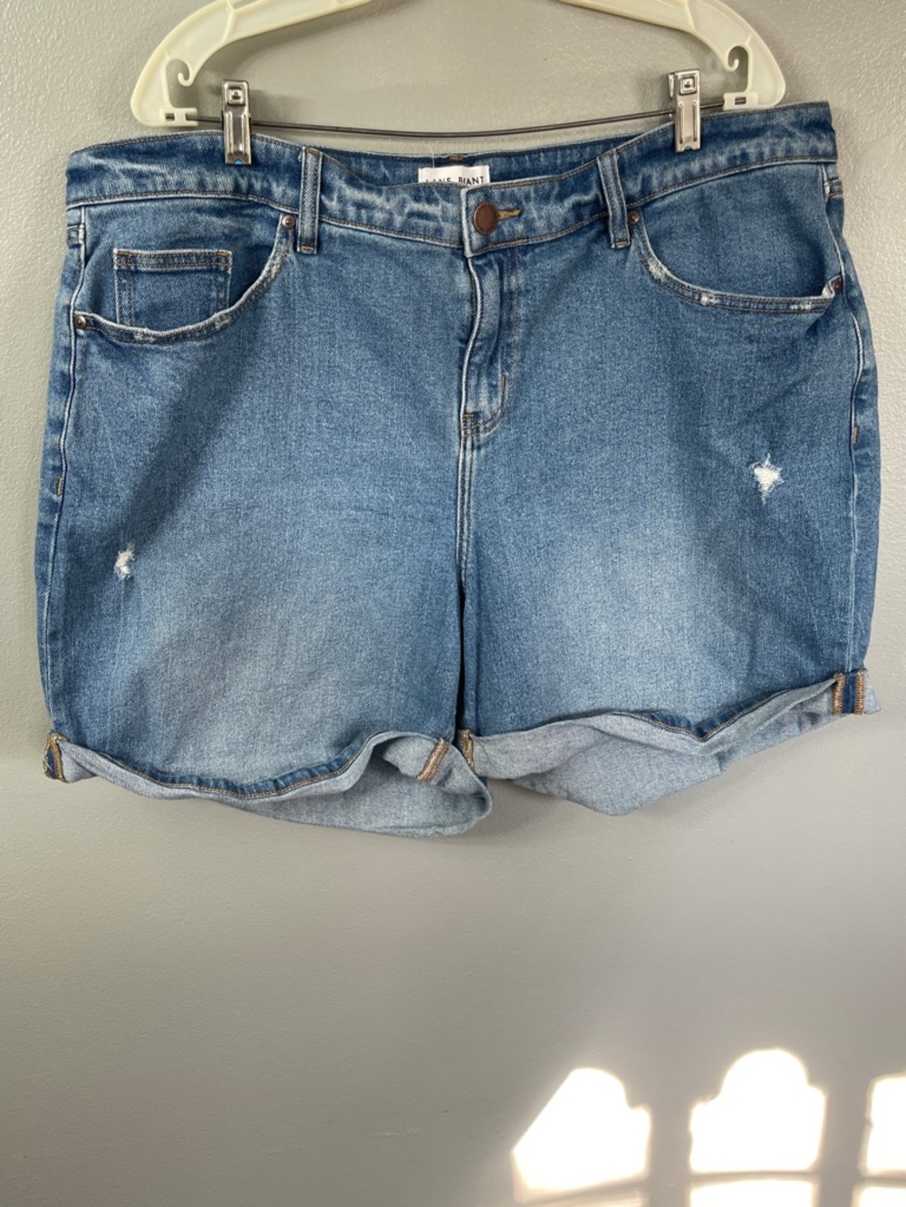 Lane Bryant Midrise boyfriend cuff jean shorts 18